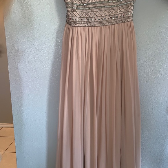 Beautiful stunning Aidan blush dress never worn - Picture 4 of 7